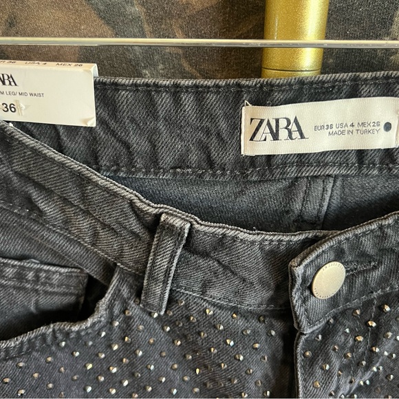Zara - The Slim with Rhinestones in Black - Picture 4 of 6